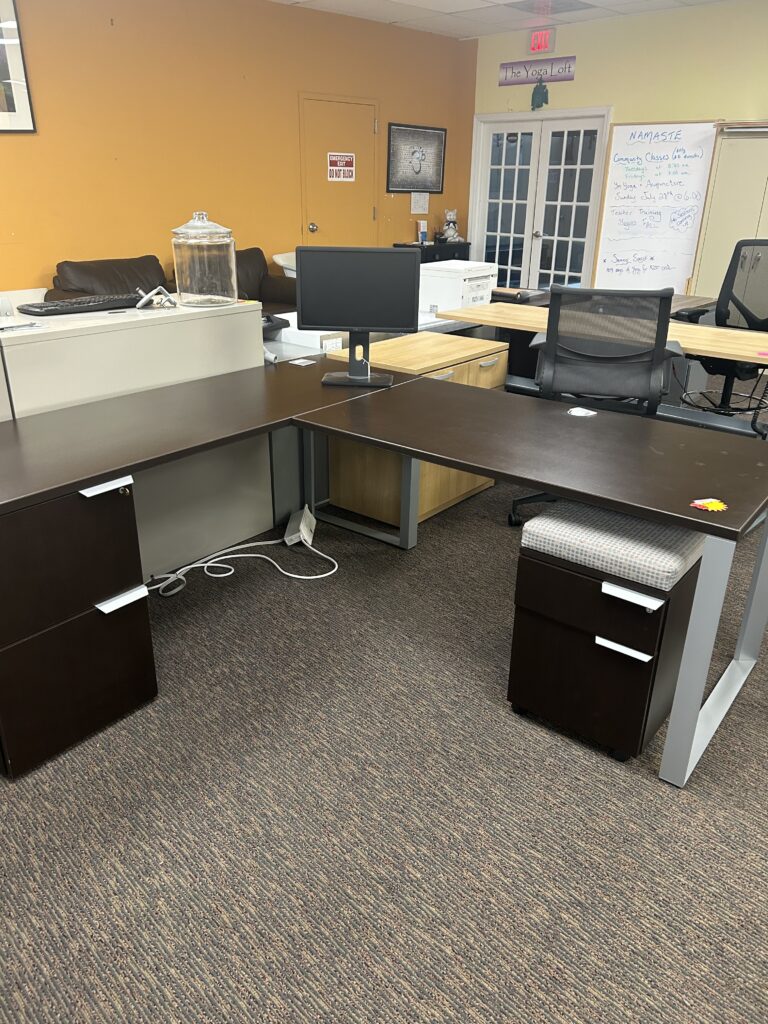 Paoli Contemporary Desks